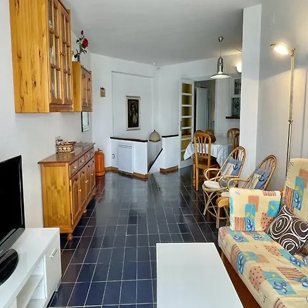 Apartment Passeig Del Mar 01 *