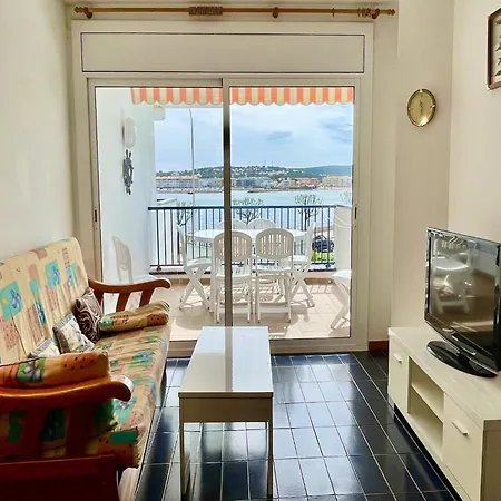 Apartment Passeig Del Mar 01 *